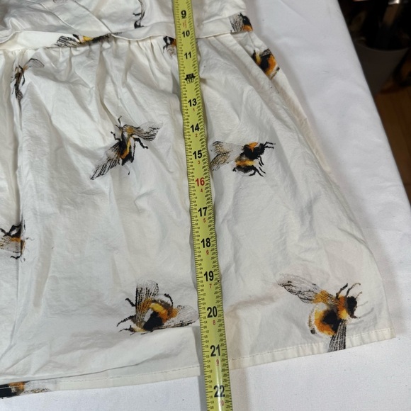 Victoria Beckham for Target Ivory Tank Top With Bee Print - Picture 12 of 15